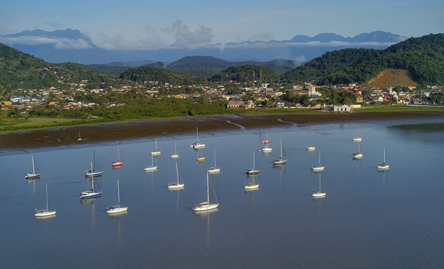 "PESQUISA TURÍSTICA MUNICIPAL DO PARANA - SECRETARIA TURISMO