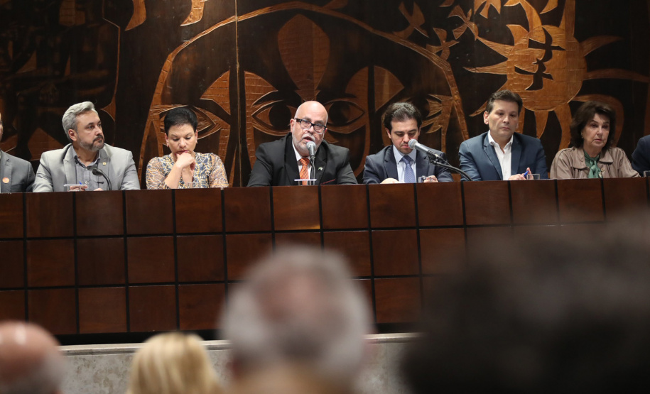 Secretaria de Saúde faz um balanço das ações de enfrentamento dos casos de intoxicação por mentanol na Alep