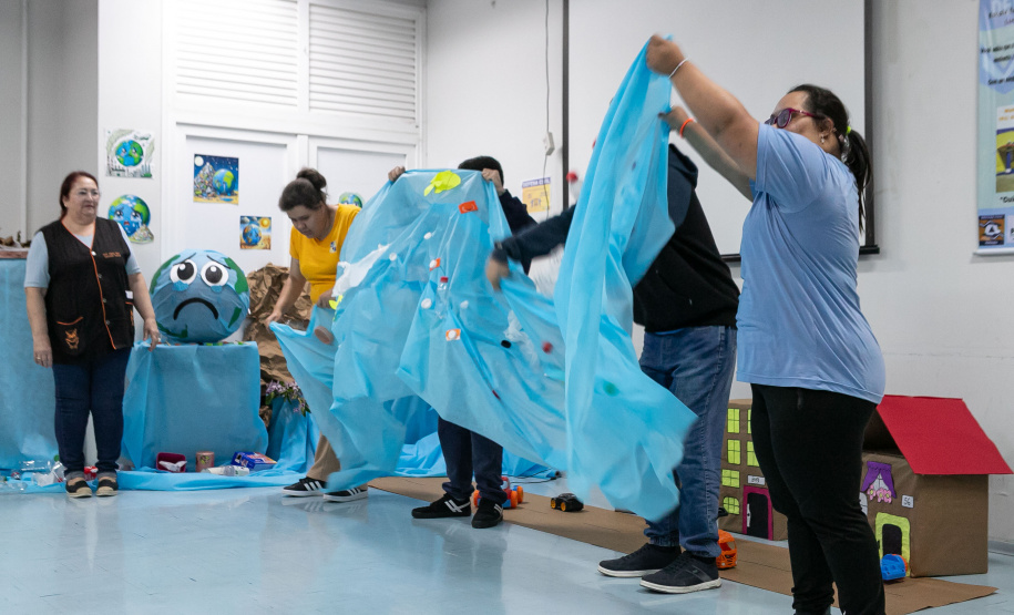 Curitiba, 14 de outubro de 2025 - Atividades da Semana de Redução de Riscos e Desastres do Brigadas Escolares na Escola Lucy Requião.