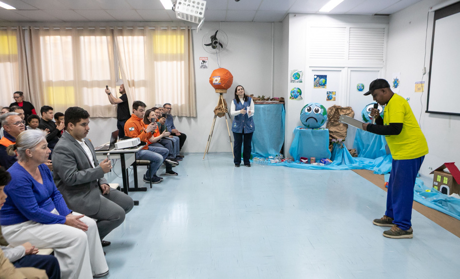 Curitiba, 14 de outubro de 2025 - Atividades da Semana de Redução de Riscos e Desastres do Brigadas Escolares na Escola Lucy Requião.