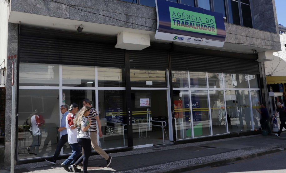 Paraná é destaque na celebração de 50 anos do SINE com evento nacional em Brasília