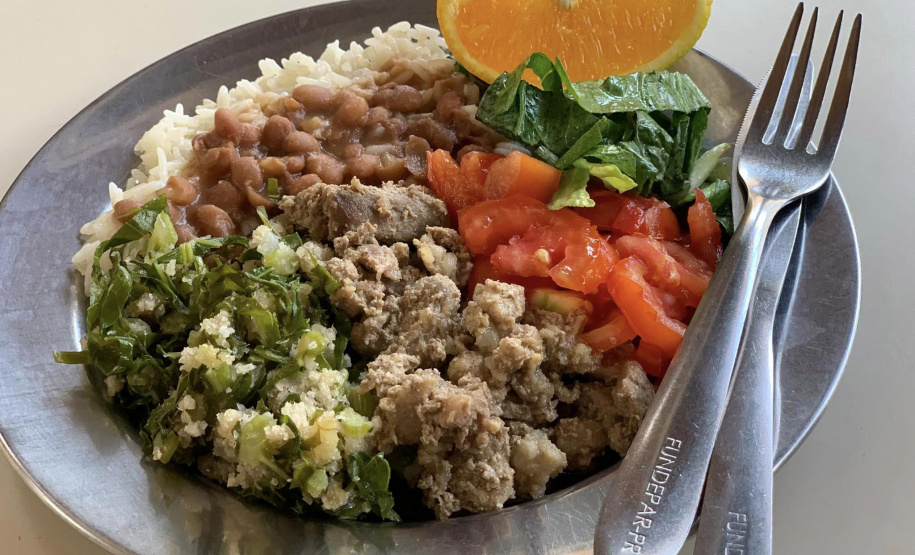 -Paraná investe R$ 560 milhões por ano e garante cardápio nutritivo e variado nas escolas