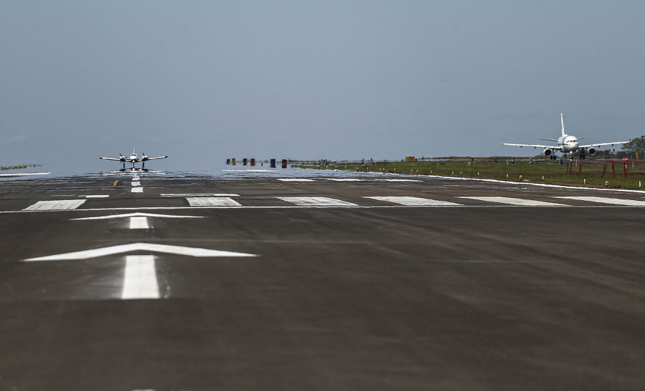 Aeroportos internacionais do Paraná registrou o movimento demais de 714 mil passageiros em setembro