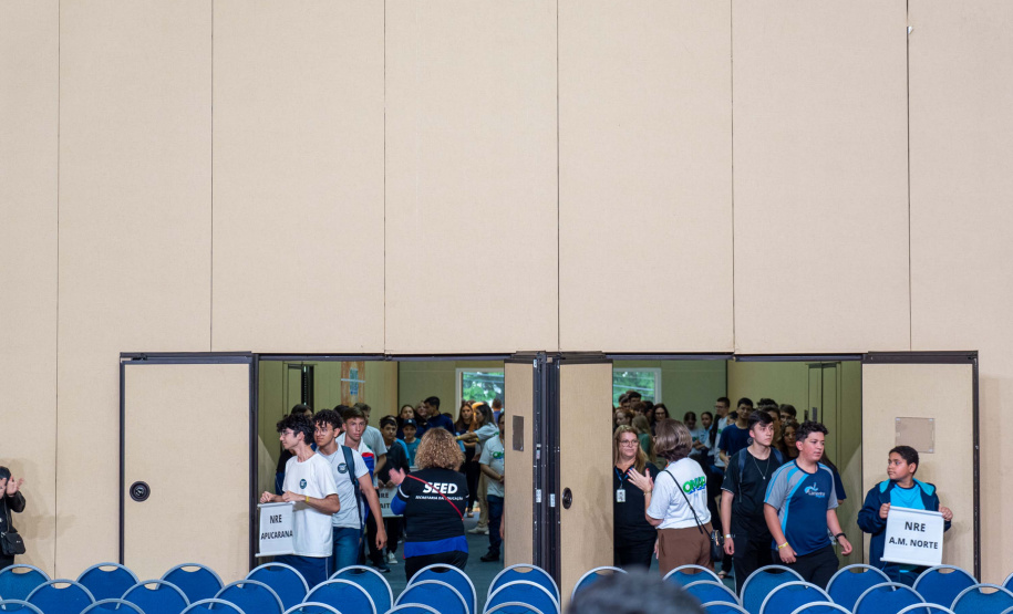 Alunos paranaenses participam de evento de imersão antes da OBM, em Foz