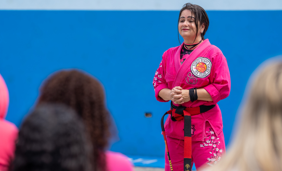 Aulão de Kempô reforça conscientização e protagonismo feminino entre alunas da rede estadual
