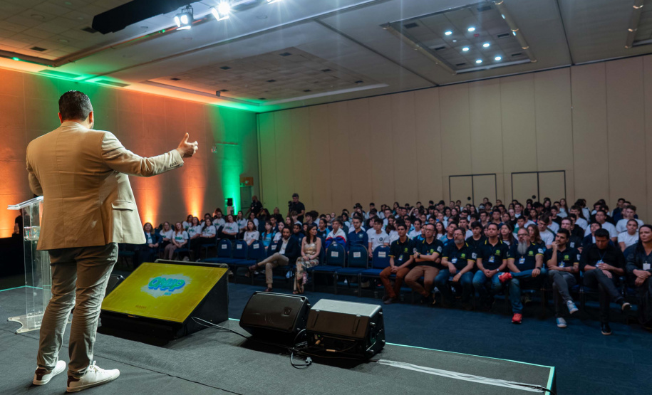 Alunos paranaenses participam de evento de imersão antes da OBM, em Foz