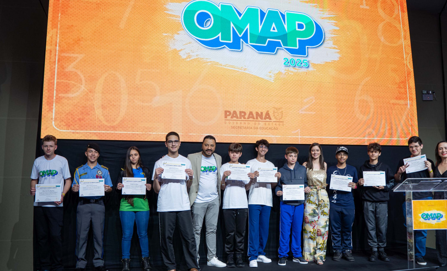 Alunos paranaenses participam de evento de imersão antes da OBM, em Foz