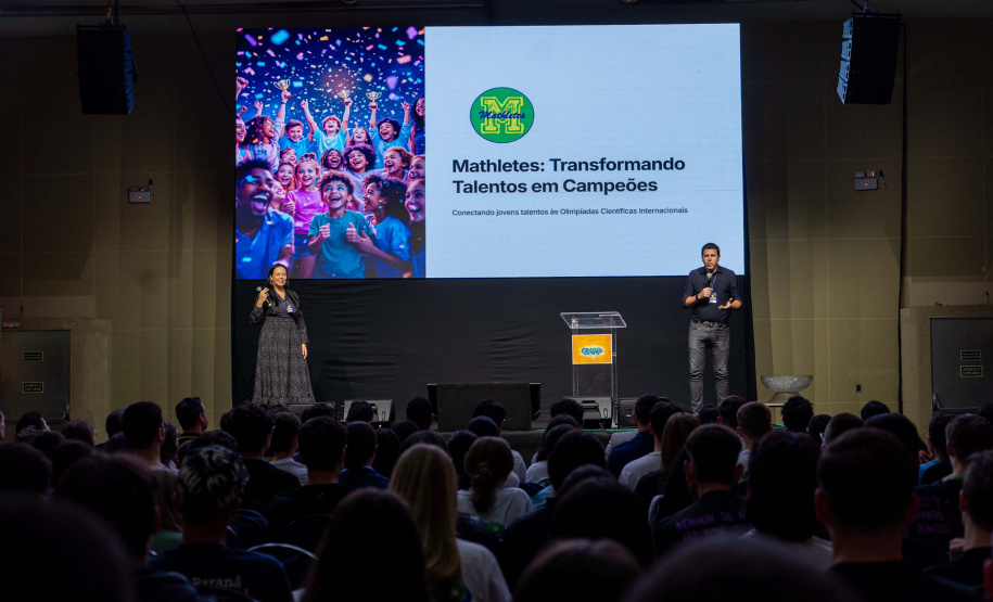 Alunos paranaenses participam de evento de imersão antes da OBM, em Foz