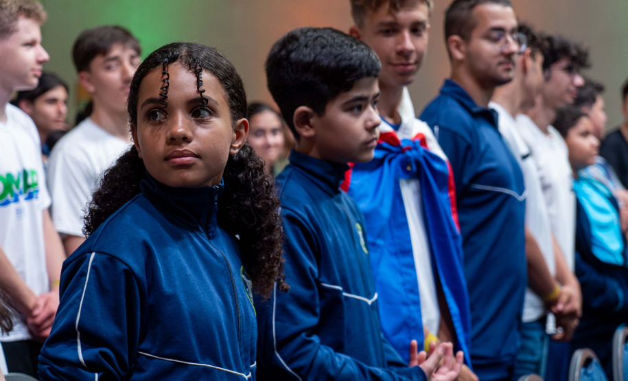 Alunos paranaenses participam de evento de imersão antes da OBM, em Foz