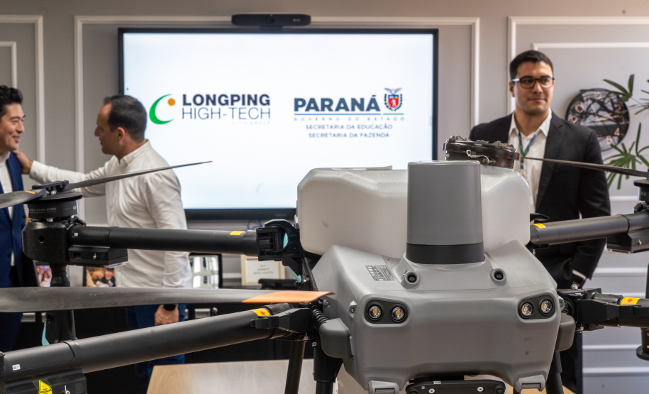 Educação e tecnologia lado a lado: Colégio Agrícola de Guarapuava recebe drone por meio do programa Paraná Competitivo
