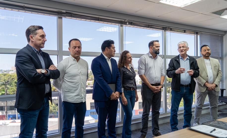 Educação e tecnologia lado a lado: Colégio Agrícola de Guarapuava recebe drone por meio do programa Paraná Competitivo