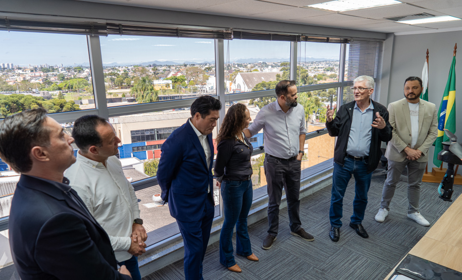 Educação e tecnologia lado a lado: Colégio Agrícola de Guarapuava recebe drone por meio do programa Paraná Competitivo