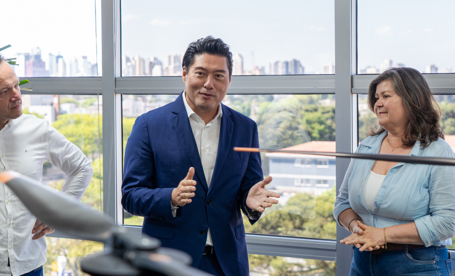 Educação e tecnologia lado a lado: Colégio Agrícola de Guarapuava recebe drone por meio do programa Paraná Competitivo