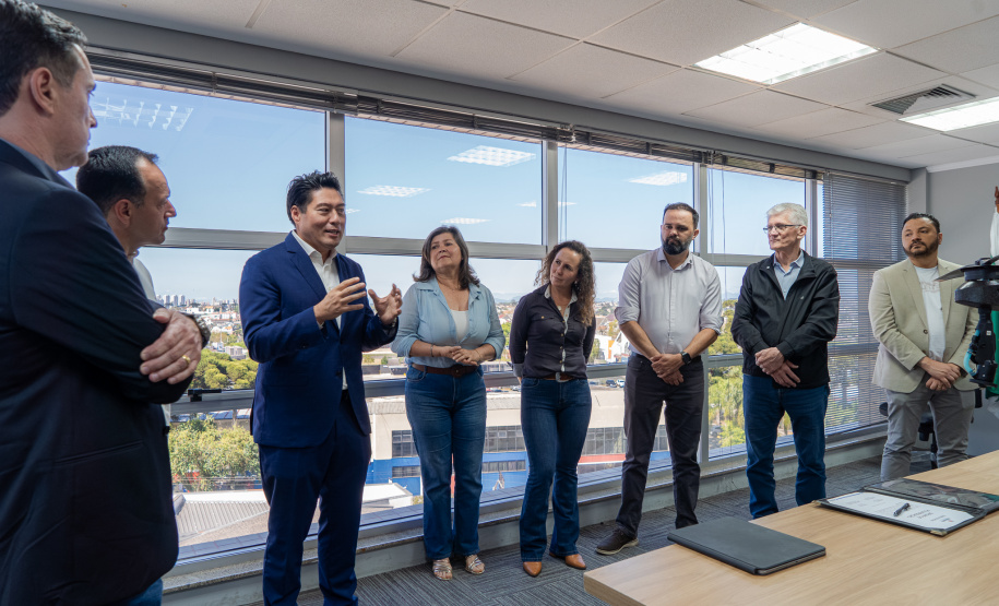 Educação e tecnologia lado a lado: Colégio Agrícola de Guarapuava recebe drone por meio do programa Paraná Competitivo