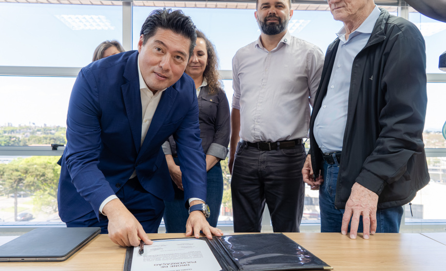 Educação e tecnologia lado a lado: Colégio Agrícola de Guarapuava recebe drone por meio do programa Paraná Competitivo