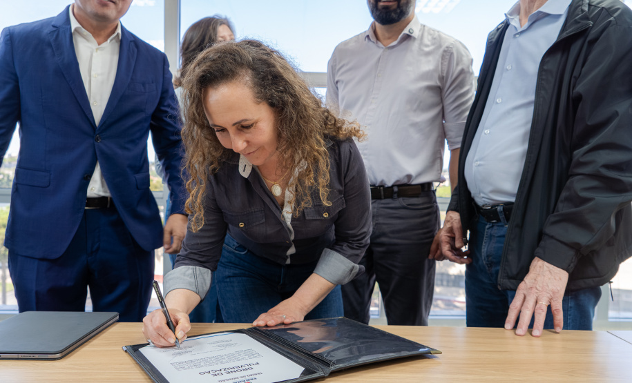 Educação e tecnologia lado a lado: Colégio Agrícola de Guarapuava recebe drone por meio do programa Paraná Competitivo