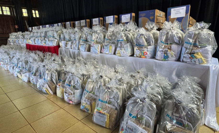 SEDEF - Governo entrega os primeiros kits para recém-nascidos do Programa Nascer Bem