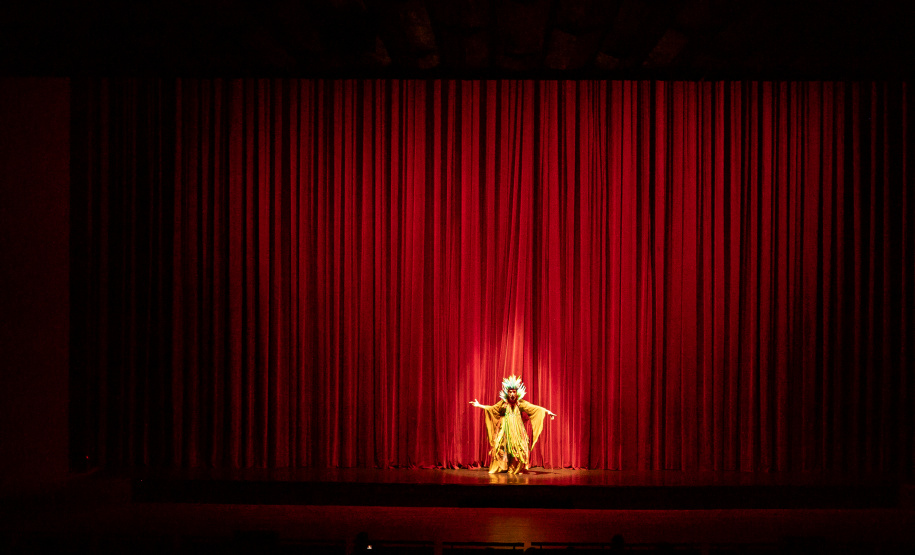Curitiba, 13 de outubro de 2025 - Entrega da reforma do telhado do Teatro Guaíra / parceria da AUDI - Apresentação de Ballet para 600 crianças de escolas públicas.