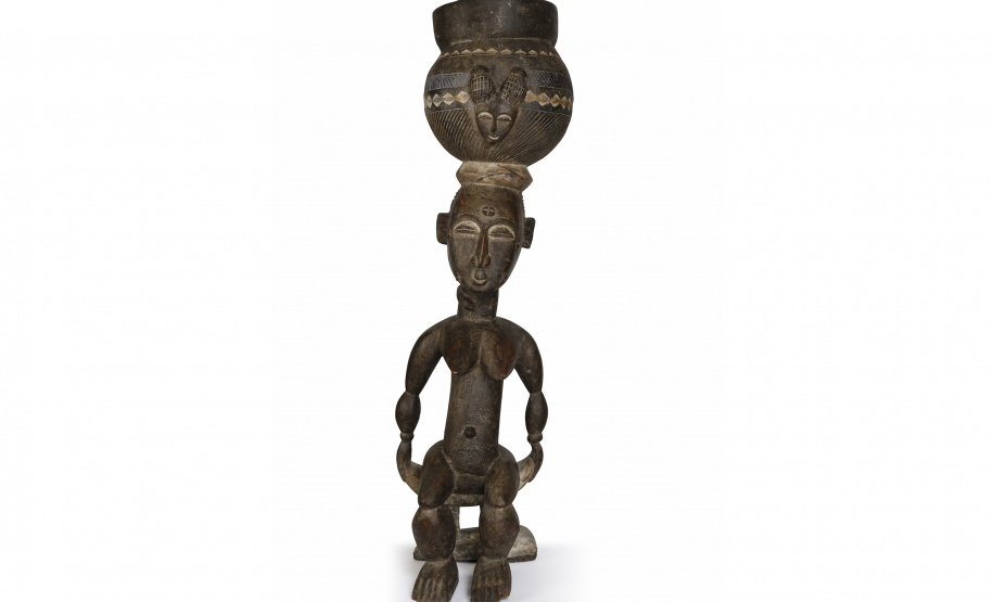 Museu Oscar Niemeyer leva coleção de arte africana a Assaí