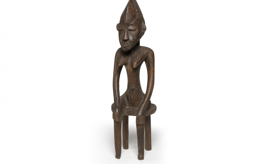 Museu Oscar Niemeyer leva coleção de arte africana a Assaí