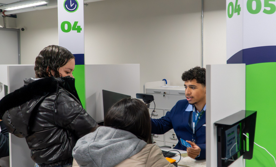 Do IPVA ao Nota Paraná, serviços essenciais da Fazenda e Receita Estadual estão disponíveis no Poupatempo