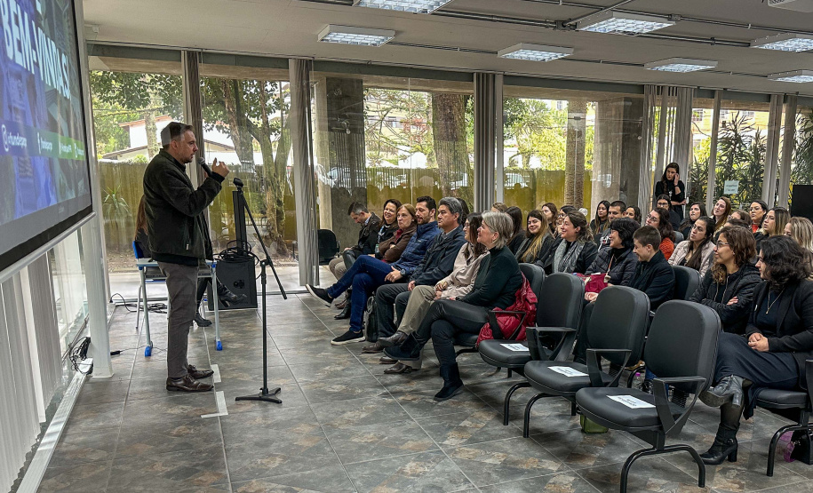 Nutricionistas da rede estadual aprimoram conhecimentos em capacitação do Fundepar