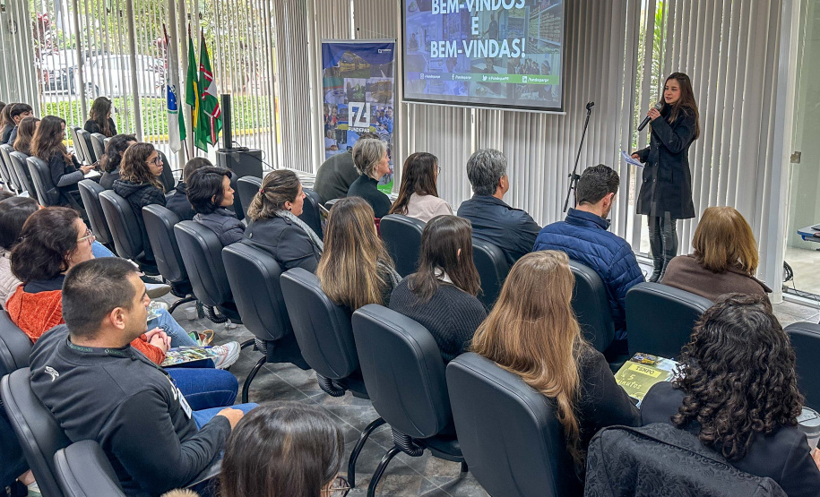 Nutricionistas da rede estadual aprimoram conhecimentos em capacitação do Fundepar