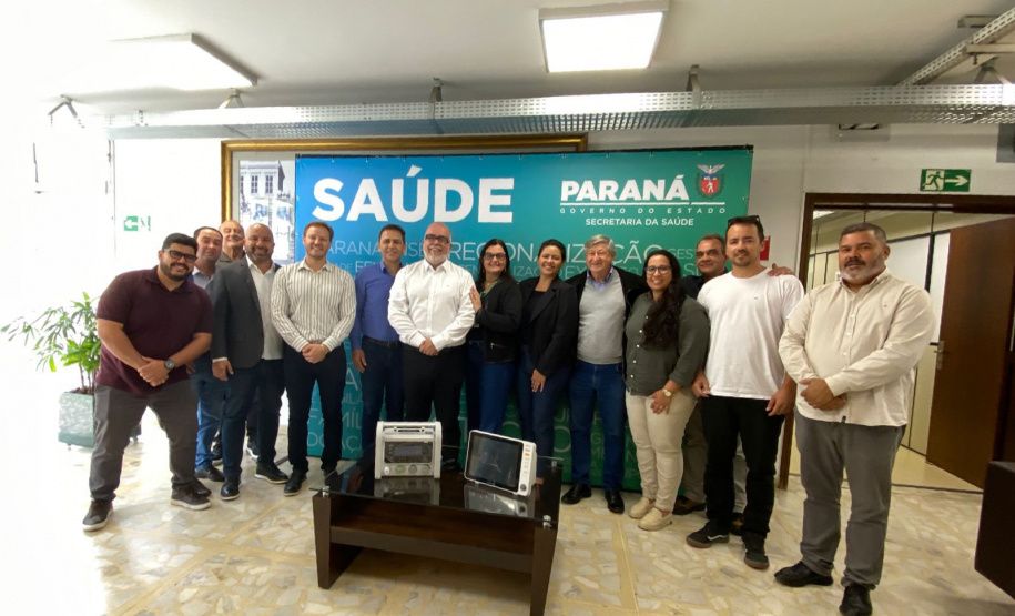 Sesa-PR reforça saúde na Ilha do Mel com entrega de equipamentos