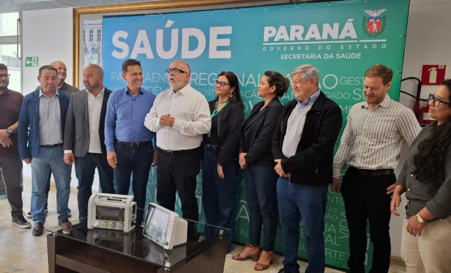 Sesa-PR reforça saúde na Ilha do Mel com entrega de equipamentos