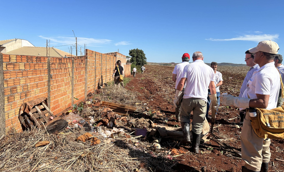 Estado e equipes municipais de saúde de Cambará se unem para disseminar informação e capturar escorpiões