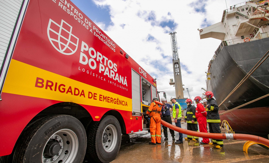 Simulado no Porto de Paranaguá reforça preparo contra emergências