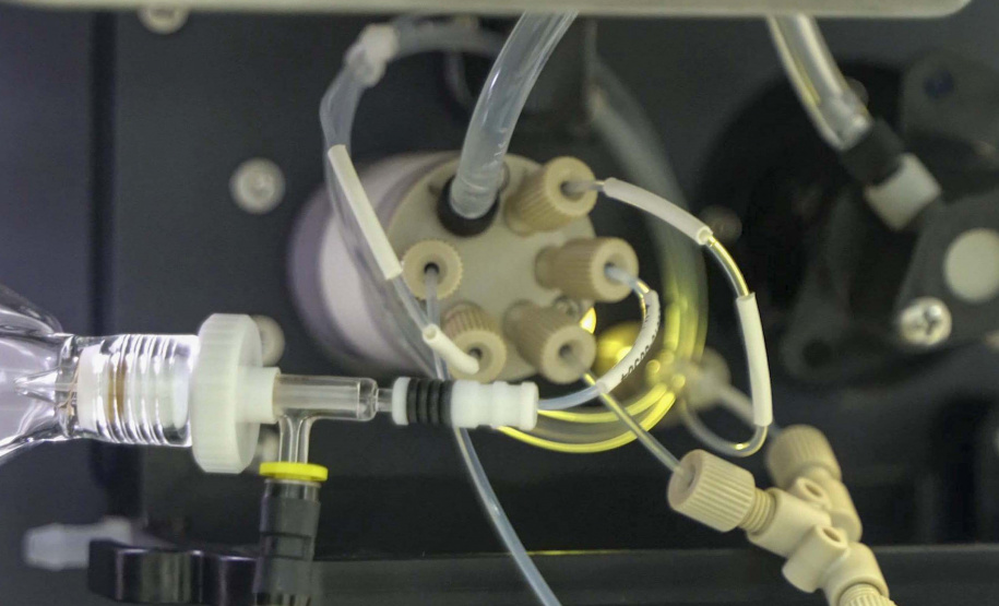 Laboratórios da Sanepar realizam mais de 7,5 milhões de análises por ano