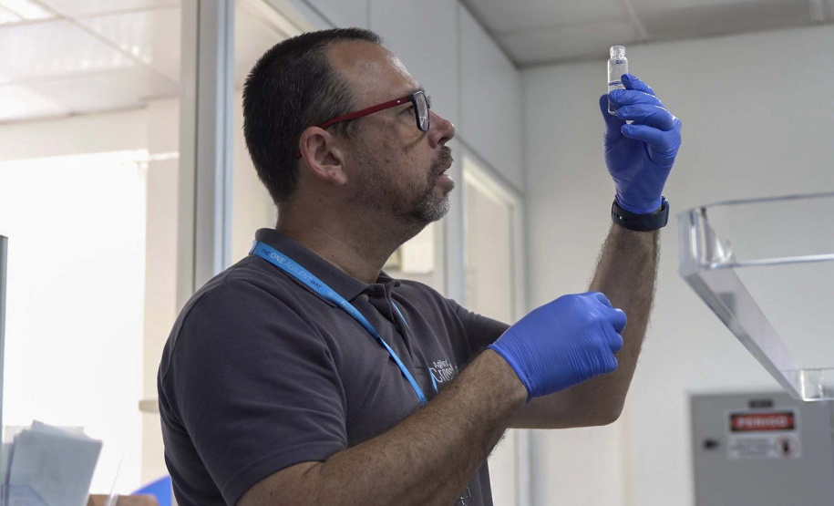 Laboratórios da Sanepar realizam mais de 7,5 milhões de análises por ano