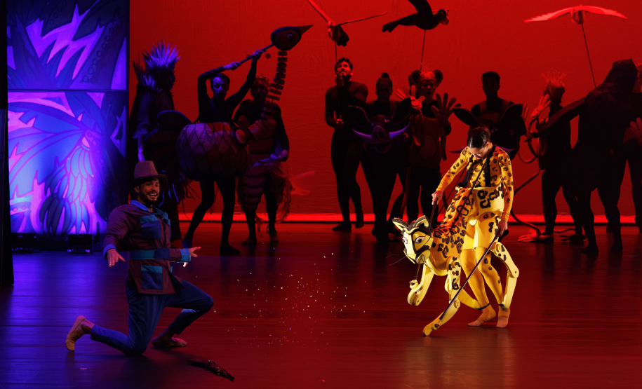 Lendas Brasileiras: crianças se encantam com espetáculo do Balé Teatro Guaíra e Orquestra Sinfônica do Paraná