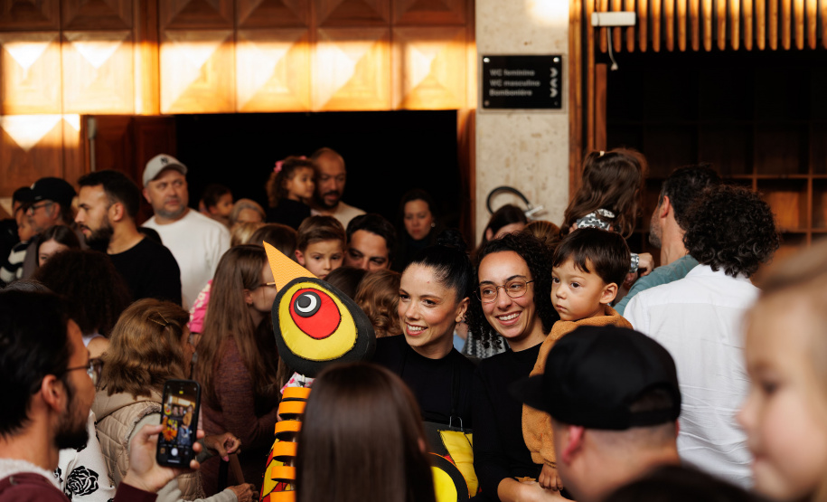 Lendas Brasileiras: crianças se encantam com espetáculo do Balé Teatro Guaíra e Orquestra Sinfônica do Paraná