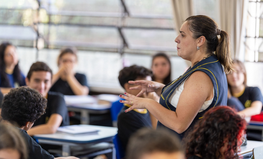 Paraná celebra o Dia do Professor com valorização da categoria