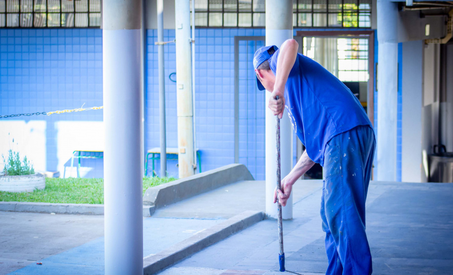 Mãos Amigas garante manutenção de escolas e trabalho a pessoas privadas de liberdade