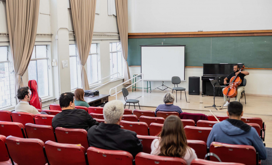 Solistas da Orquestra da Ópera de Paris ministram masterclasses de música na Embap