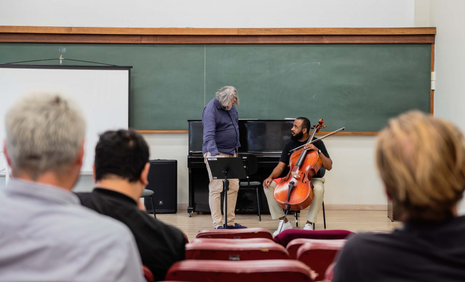 Solistas da Orquestra da Ópera de Paris ministram masterclasses de música na Embap