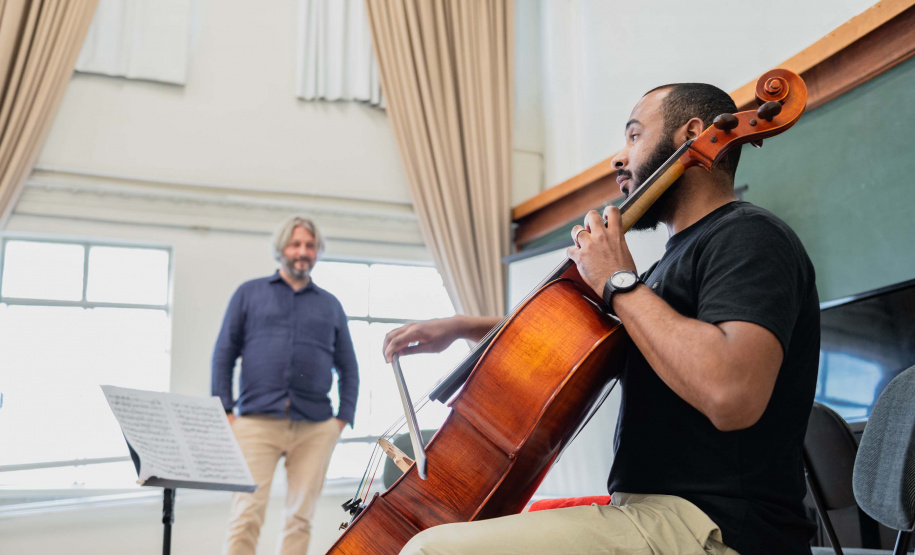 Solistas da Orquestra da Ópera de Paris ministram masterclasses de música na Embap