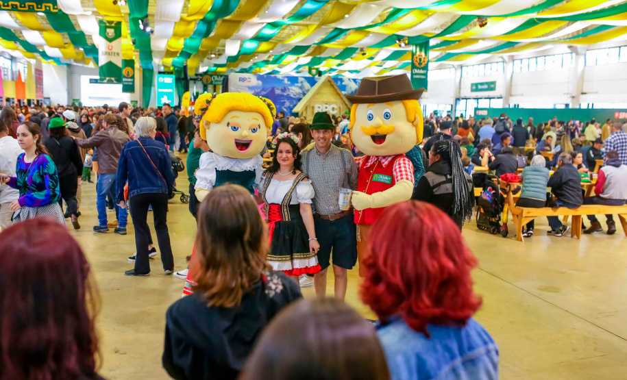 Oktoberfest aquece o turismo e celebra a cultura germânica em Francisco Beltrão e Curitiba