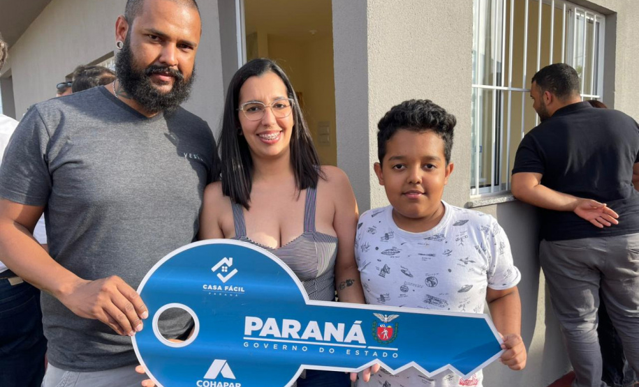 Com recursos do Estado, Cohapar entrega novo residencial no município de Quinta do Sol