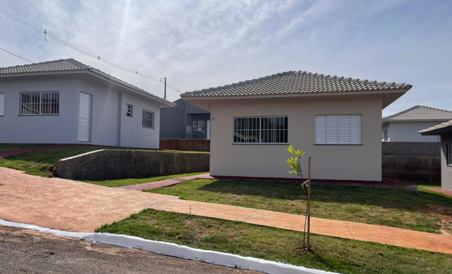 Com recursos do Estado, Cohapar entrega novo residencial no município de Quinta do Sol