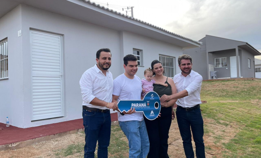 Com recursos do Estado, Cohapar entrega novo residencial no município de Quinta do Sol