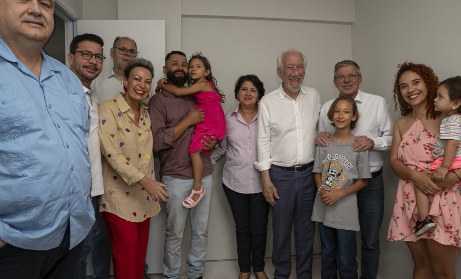 Londrina, 25 de outubro de 2024 - O governador em exercício Darci Piana inaugura residencial com 512 apartamentos dentro do programa Casa Fácil Paraná.