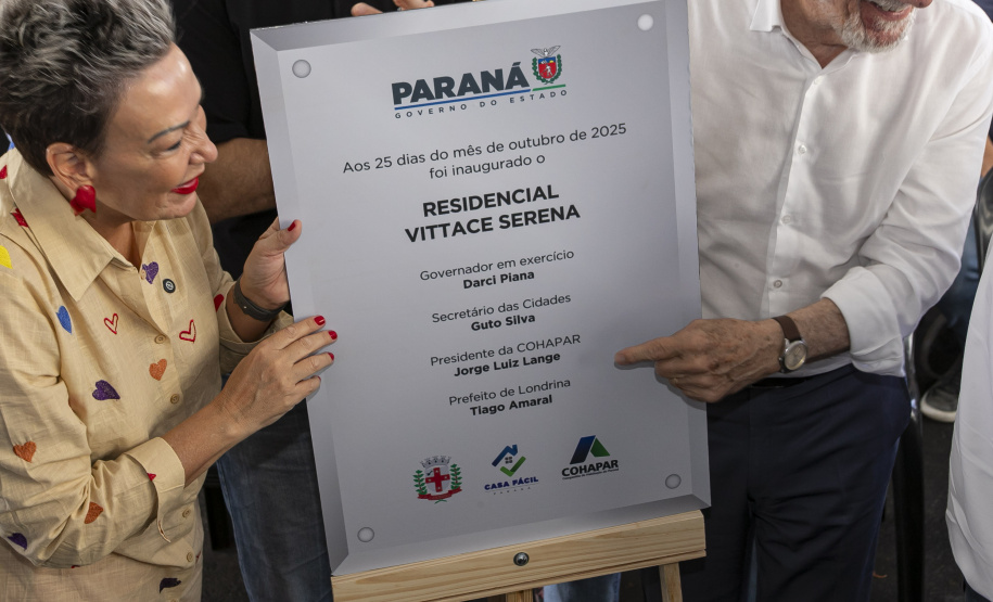 Londrina, 25 de outubro de 2024 - O governador em exercício Darci Piana inaugura residencial com 512 apartamentos dentro do programa Casa Fácil Paraná.