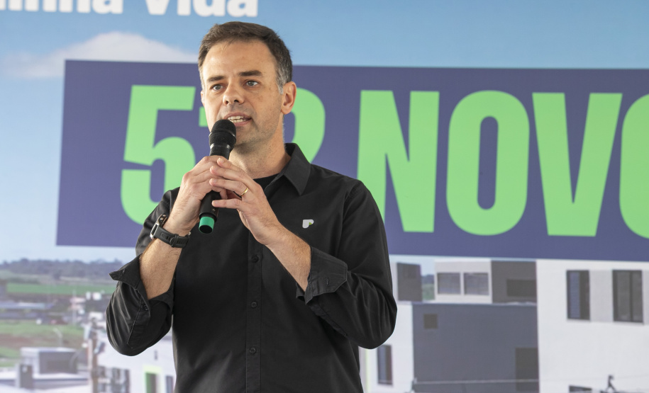 Londrina, 25 de outubro de 2024 - O governador em exercício Darci Piana inaugura residencial com 512 apartamentos dentro do programa Casa Fácil Paraná.