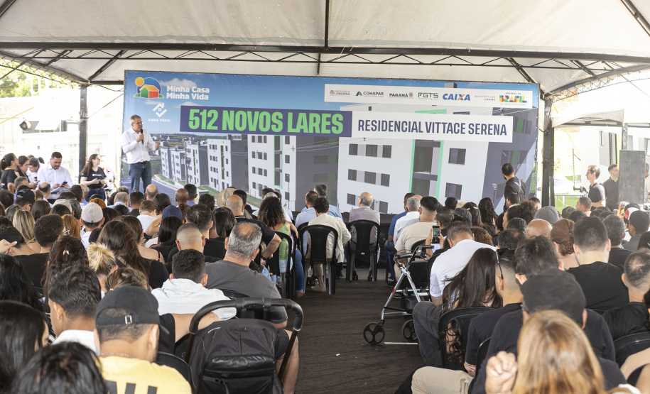 Londrina, 25 de outubro de 2024 - O governador em exercício Darci Piana inaugura residencial com 512 apartamentos dentro do programa Casa Fácil Paraná.