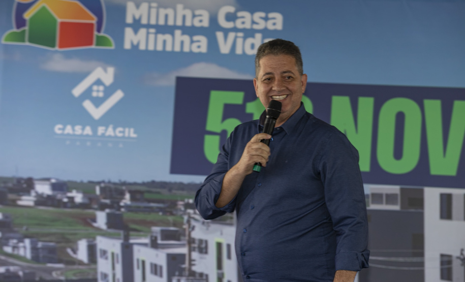 Londrina, 25 de outubro de 2024 - O governador em exercício Darci Piana inaugura residencial com 512 apartamentos dentro do programa Casa Fácil Paraná.