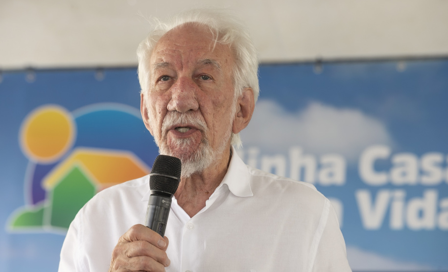 Londrina, 25 de outubro de 2024 - O governador em exercício Darci Piana inaugura residencial com 512 apartamentos dentro do programa Casa Fácil Paraná.